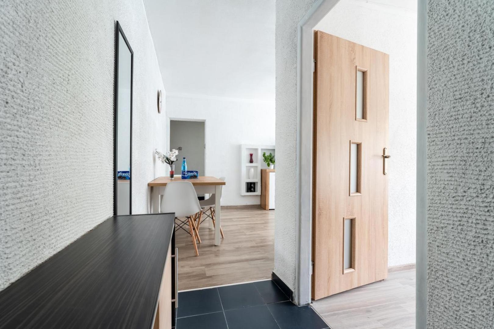 Apartament Gold - 2 Osobne Sypialnie Z Balkonem - Spaceapart Jelenia Góra Esterno foto